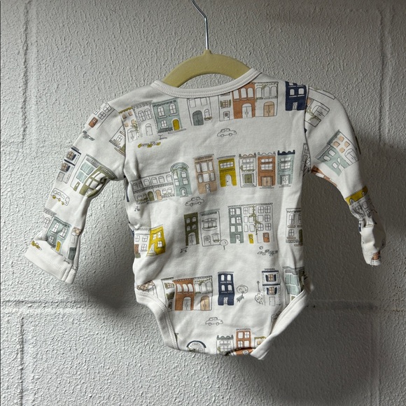Pehr Cityscape Print 3-6 months onesie - Picture 2 of 2